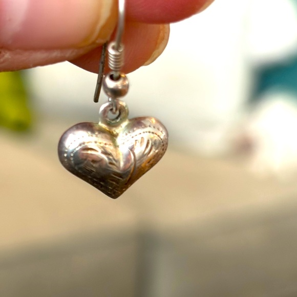 Vintage Sterling Silver 925 Puffy Heart Drop Dangle Earrings Etched Decor - Picture 5 of 5